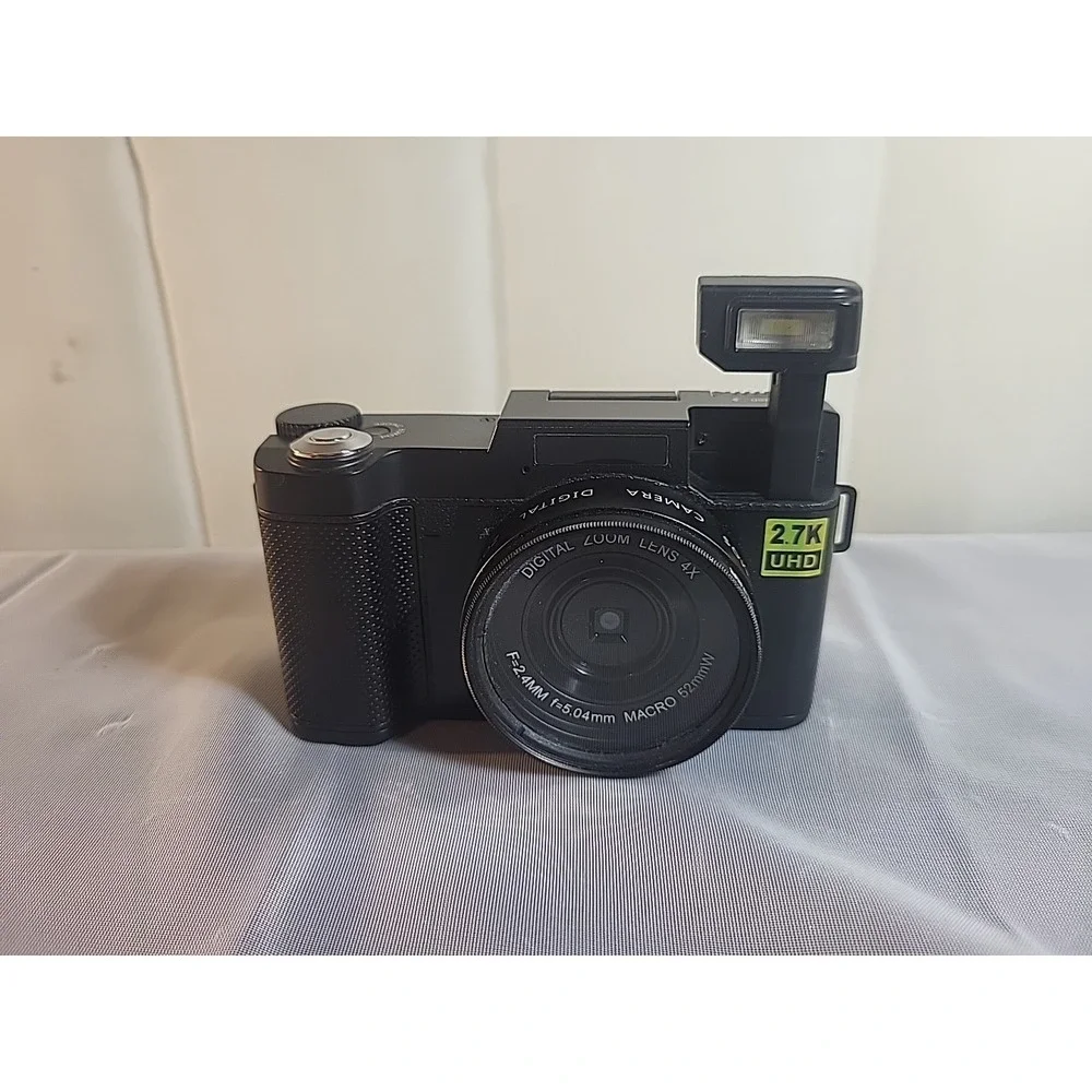 Digital Cam Vlogging Camera 2.7K UHD Video 24 MP Photo Flip Rotate Selfie Screen